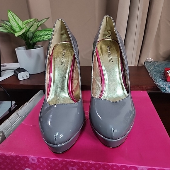 Shoe Dazzle Pink Bottom Stilleto Heels. Size 10M - Picture 4 of 6